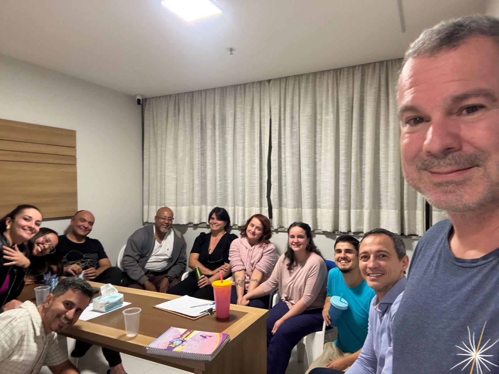 Grupo AMES/CNV em Rede — sala 705, Le Quartier
